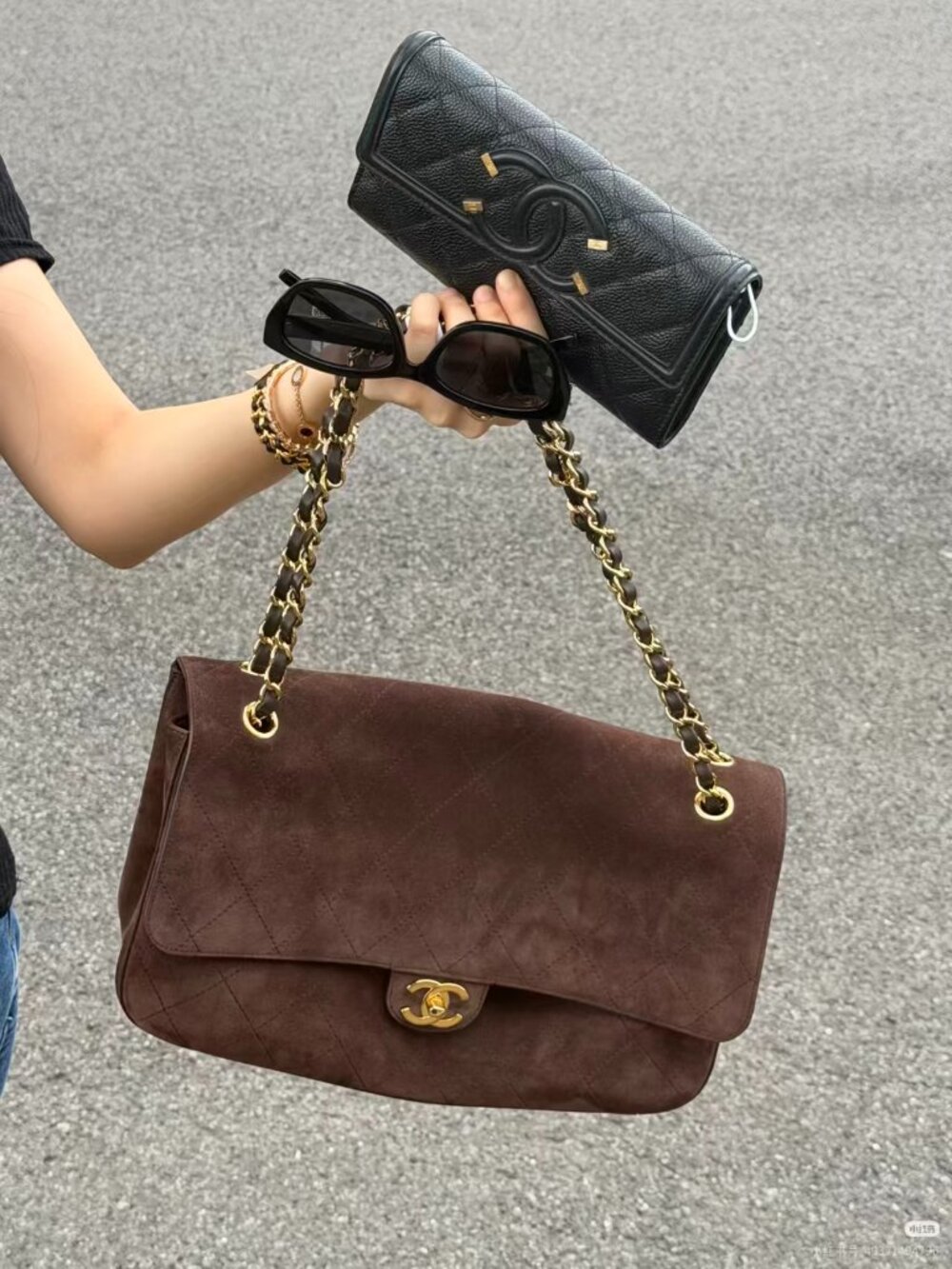 Classic CHANEL bag: A Stylish and Versatile Choice for Elegance